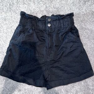 H&M High Wasted Black Paperbag Shorts